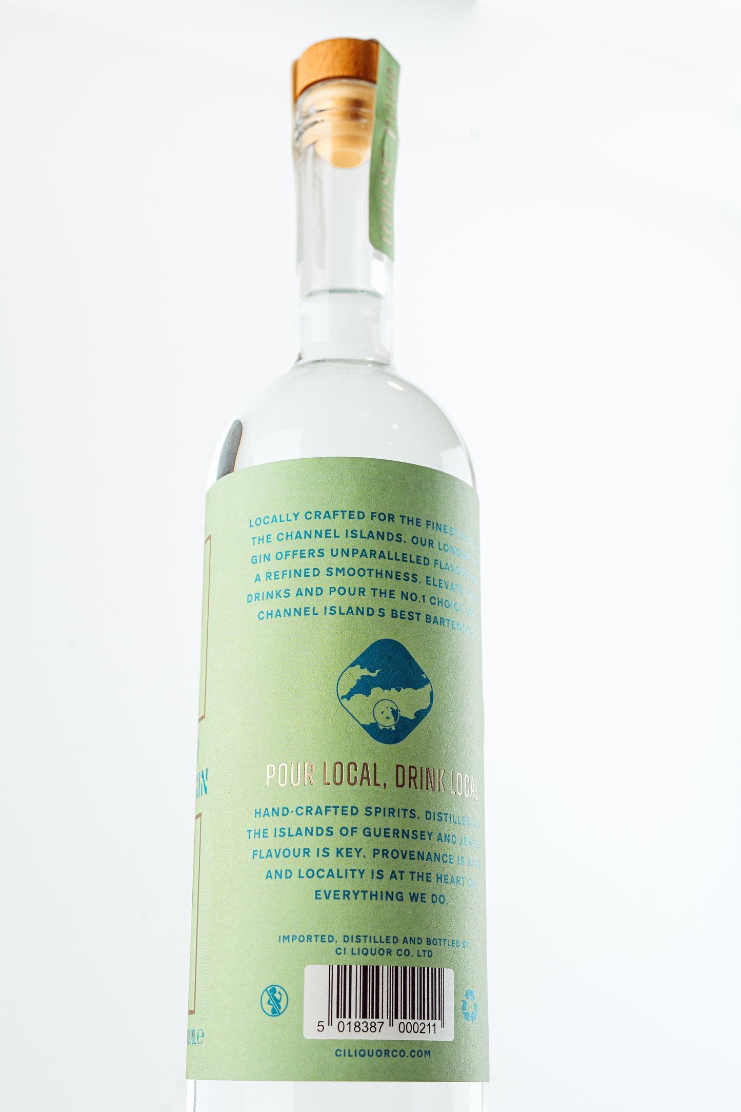 House Pour Gin
